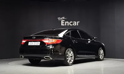 Hyundai Grandeur 2016, 139826 км, за 7500000 KRW - фото 2