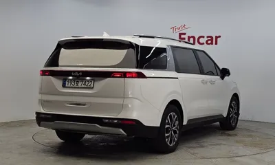Kia Canival 2023, 105006 км, за 22000000 KRW