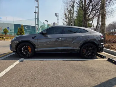 Lamborghini Urus 2025, 7211 км, за 371650000 KRW - фото 5