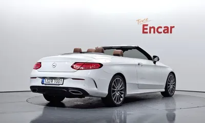 Mercedes-Benz C-Class 2017, 102401 км, за 22800000 KRW