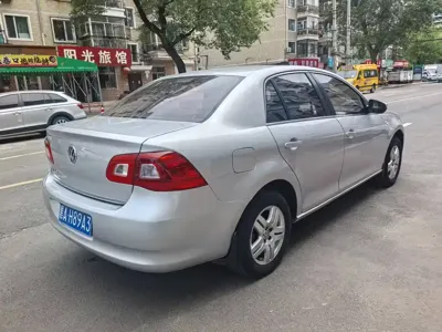 Volkswagen Bora 2011, 100000 км, за 16800 CNY