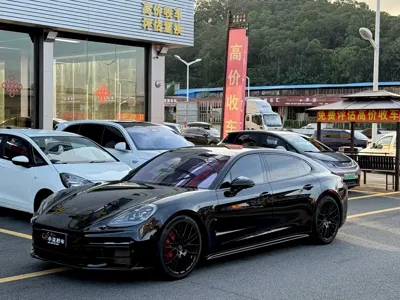 Porsche Panamera · 2020 год