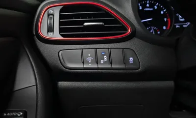 Hyundai i30 2018, 120678 км, за 8900000 KRW - фото 16