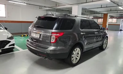 Ford Explorer 2015, 70853 км, за 11000000 KRW
