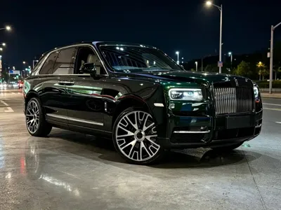 Rolls-Royce Cullinan · 2020 год