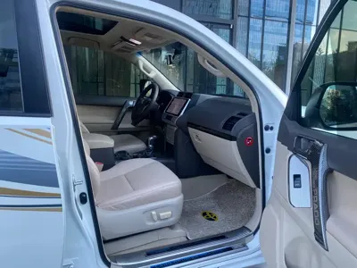 Toyota Prado (Import) 2018, 130000 км, за 328000 CNY - фото 17