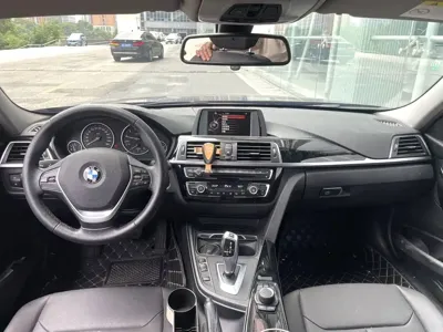 BMW 3 Series 2017, 51000 км, за 74000 CNY - фото 8