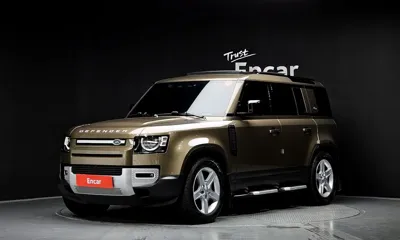 Land Rover Defender · 2022 год