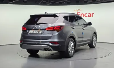 Hyundai Santafe 2016, 221623 км, за 7990000 KRW
