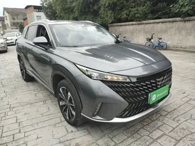 Roewe RX5 New Energy 2023, 37400 км, за 69733.22 CNY