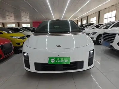 Li Auto 理想i6 2026, 13300 км, за 231200 CNY - фото 3