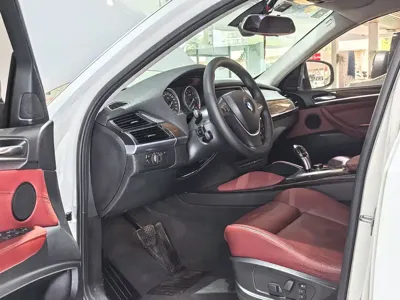 BMW X6 2015, 147000 км, за 68000 CNY