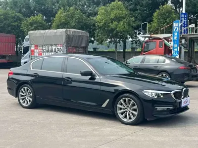 BMW 5 Series 2018, 160000 км, за 96000 CNY