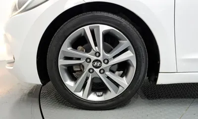 Hyundai Avante 2018, 94385 км, за 10900000 KRW - фото 5