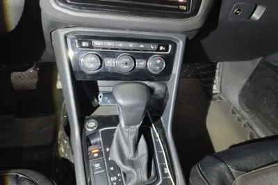 Volkswagen Tiguan L 2018, 190100 км, за 69876.33 CNY - фото 13