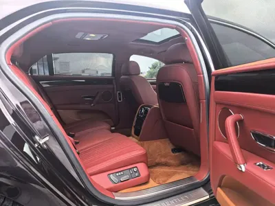 Bentley Flying Spur 2018, 42000 км, за 888000 CNY - фото 11