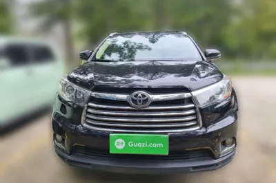 Toyota Highlander 2015, 140300 км, за 96505.63 CNY