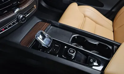 Volvo XC60 2022, 83471 км, за 40000000 KRW - фото 9