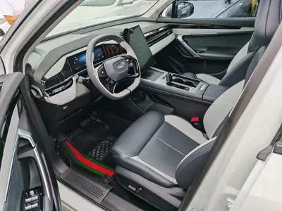 Geely Boyue L 2025, 14000 км, за 77600 CNY - фото 4