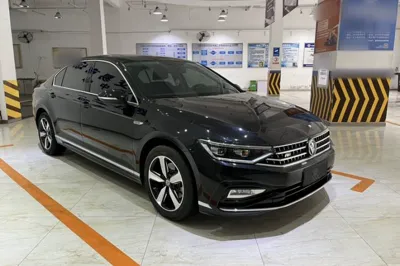 Volkswagen Magotan 2023, 9600 км, за 159614.63 CNY - фото 3