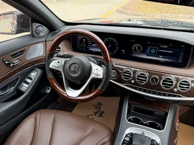 Mercedes-Benz S-Class 2020, 70000 км, за 398000 CNY