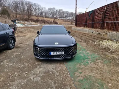 Hyundai Grandeur 2024, 33000 км, за 22180000 KRW