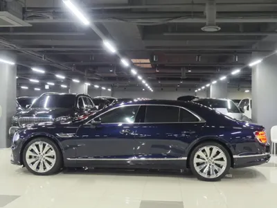 Bentley Flying Spur 2022, 33300 км, за 200000000 KRW