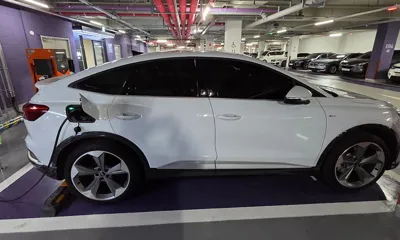 Audi Q4 e-tron 2025, 33237 км, за 47000000 KRW