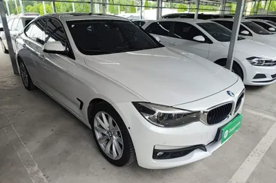 BMW 3 Series GT 2019, 123300 км, за 95402.7 CNY - фото 3