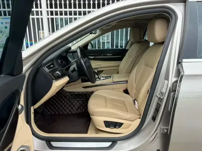 BMW 7 Series 2011, 160000 км, за 36800 CNY