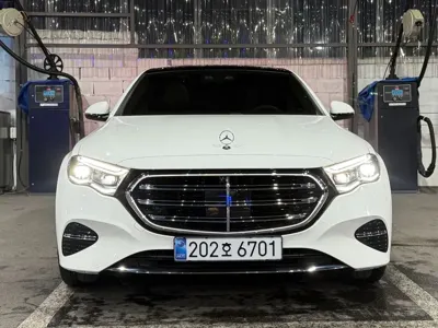 Mercedes-Benz E-Class · 2025 год