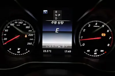 Mercedes-Benz GLC-Class 2019, 85178 км, за 29800000 KRW - фото 10