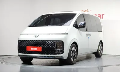 Hyundai Staria · 2025 год