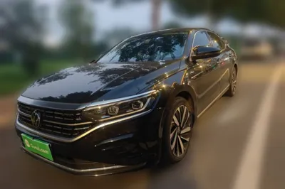 Volkswagen Passat · 2023 год