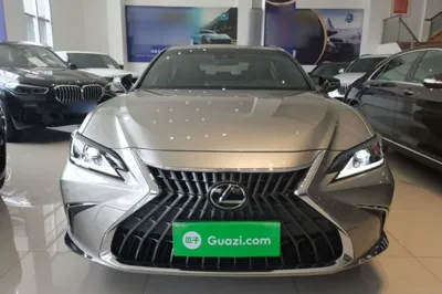 Lexus ES 2021, 24500 км, за 188652.79 CNY