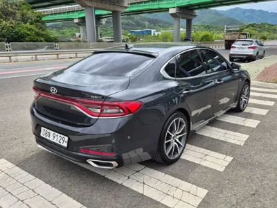 Hyundai Grandeur 2018, 163684 км, за 12500000 KRW - фото 18