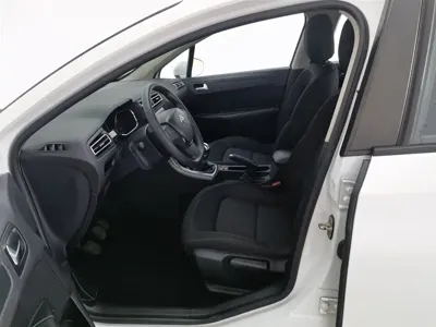 Citroen C4 2017, 38900 км, за 16900 CNY - фото 10
