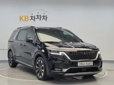Kia Canival · 2023 год