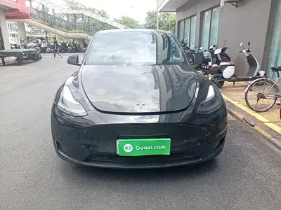 Tesla Model Y 2023, 54000 км, за 159400 CNY
