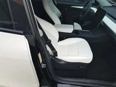Tesla Model Y 2023, 35800 км, за 226400 CNY - фото 25