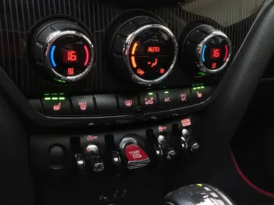 MINI Mini Countryman 2019, 99000 км, за 68800 CNY - фото 7