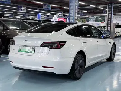 Tesla Model 3 2023, 35000 км, за 148800 CNY