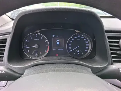 Hyundai Elantra 2017, 109000 км, за 28800 CNY - фото 12
