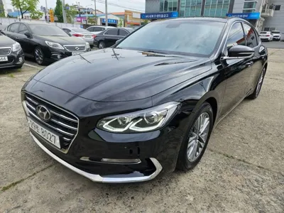Hyundai Grandeur 2018, 135861 км, за 9500000 KRW - фото 1