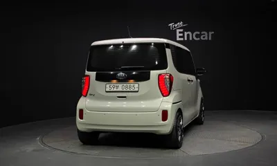 Kia Ray 2016, 107022 км, за 7800000 KRW