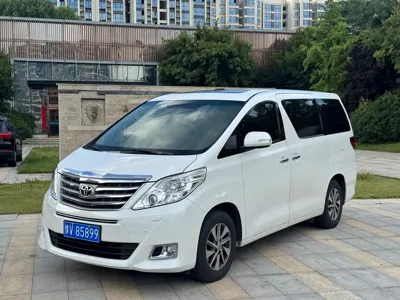 Toyota Alphard · 2014 год