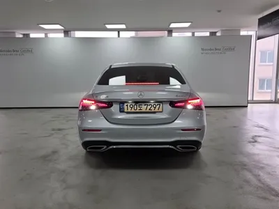 Mercedes-Benz E-Class 2022, 109684 км, за 37000000 KRW