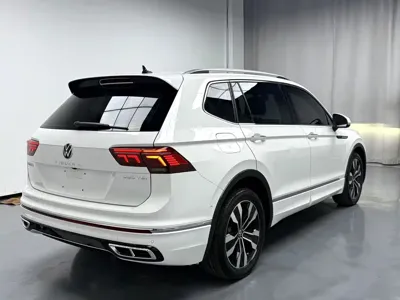 Volkswagen Tiguan L 2021, 50000 км, за 104800 CNY - фото 9
