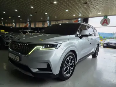 Kia Canival · 2021 год