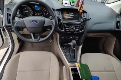 Ford Focus 2017, 84700 км, за 33439.21 CNY - фото 6